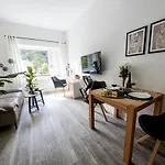 Apartment Bonnystay L Modern L Zentral L Work Space L Kitchen L Smart Tv L Wlan *