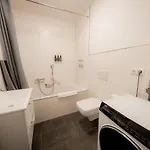 Bonnystay L Modern L Zentral L Work Space L Kitchen L Smart Tv L Wlan Apartment *