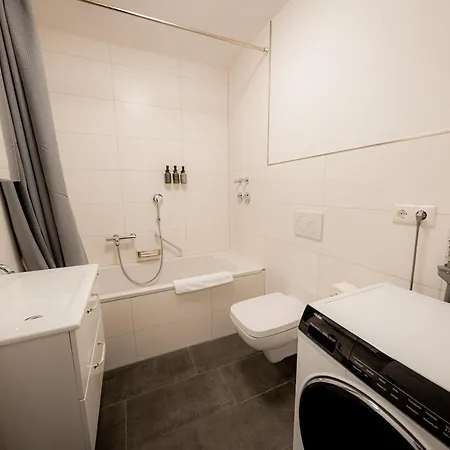 Bonnystay L Modern L Zentral L Work Space L Kitchen L Smart Tv L Wlan Apartmán *