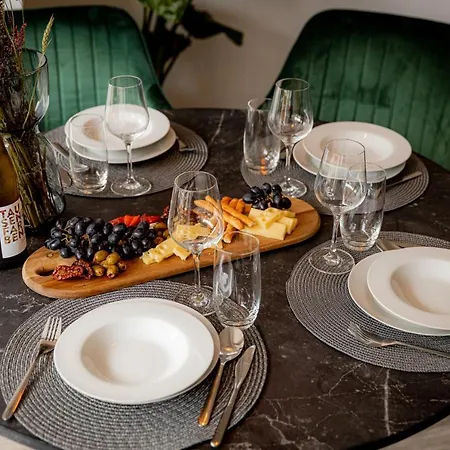 Bonnystay L Modern L Zentral L Work Space L Kitchen L Smart Tv L Wlan * פסאו